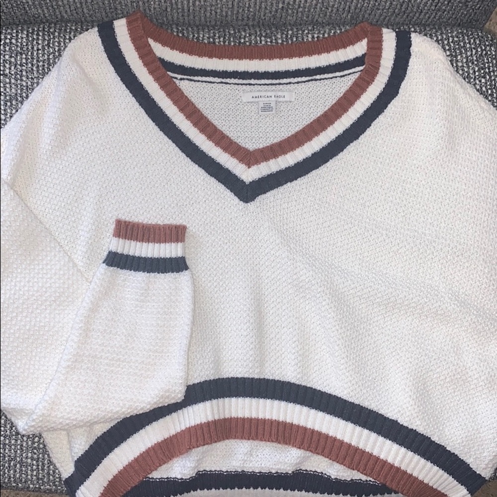 Cropped American Eagle sweater